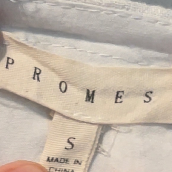 PROMESA White Lace Flowy Summer/Spring, Back design Dress - Picture 3 of 3